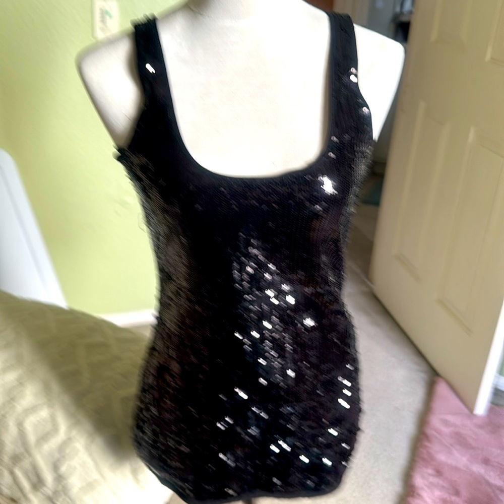 TRINA TURK BLACK SEQUINED TOP